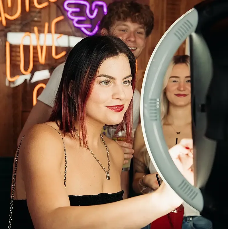 Virtual Booth paired with a HALO photo booth at an in-person event